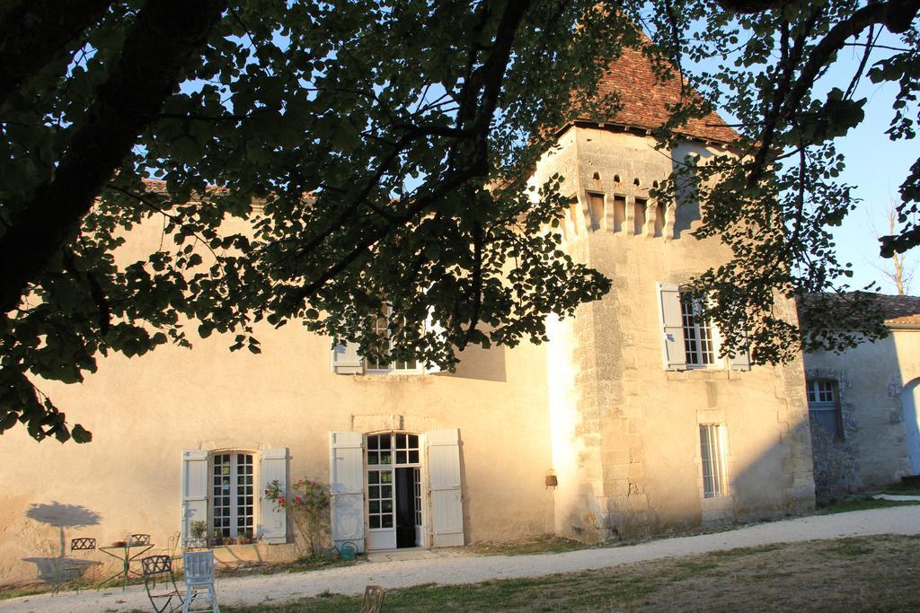 Chateau De La Combe Puyrenier Esterno foto