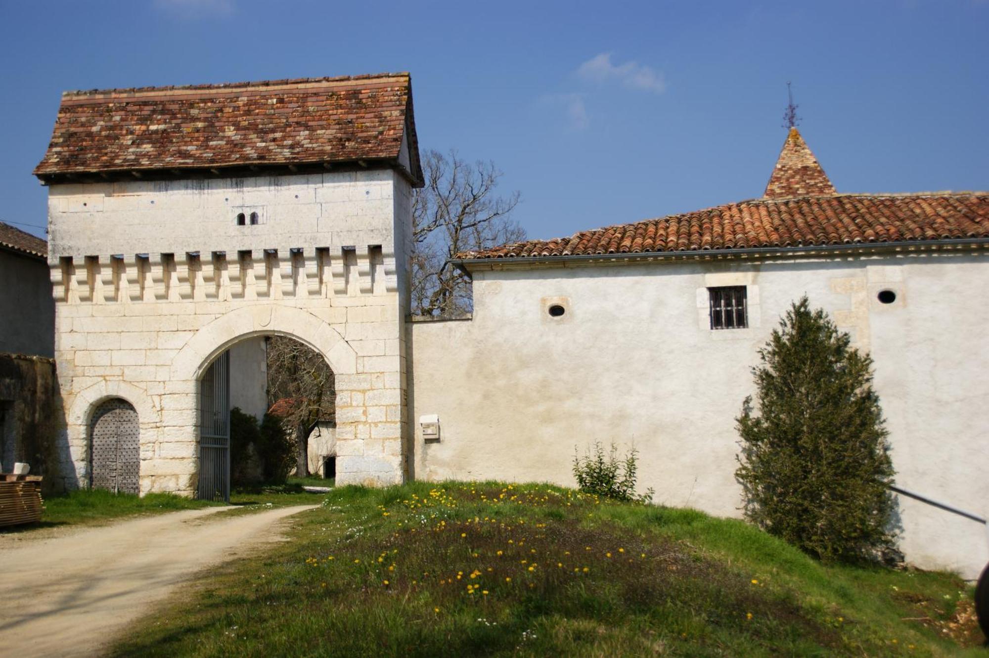 Chateau De La Combe Puyrenier Esterno foto