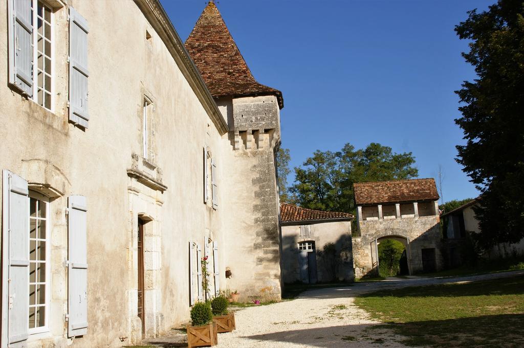 Chateau De La Combe Puyrenier Esterno foto