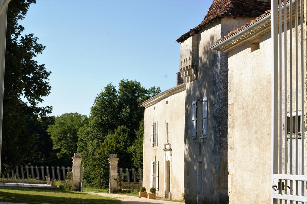 Chateau De La Combe Puyrenier Esterno foto