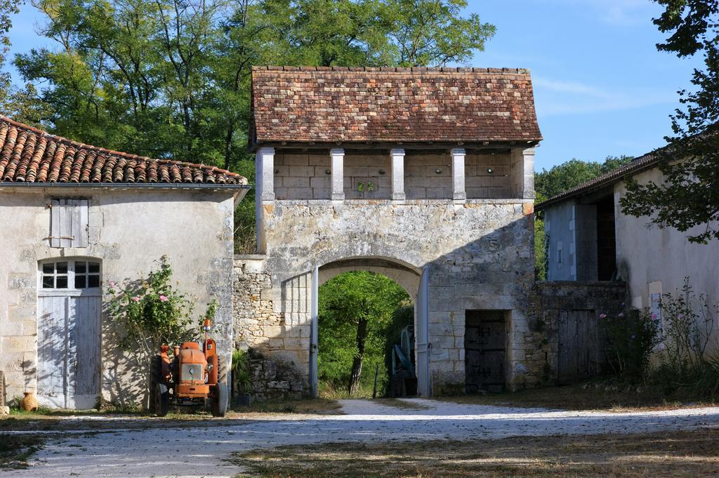 Chateau De La Combe Puyrenier Esterno foto