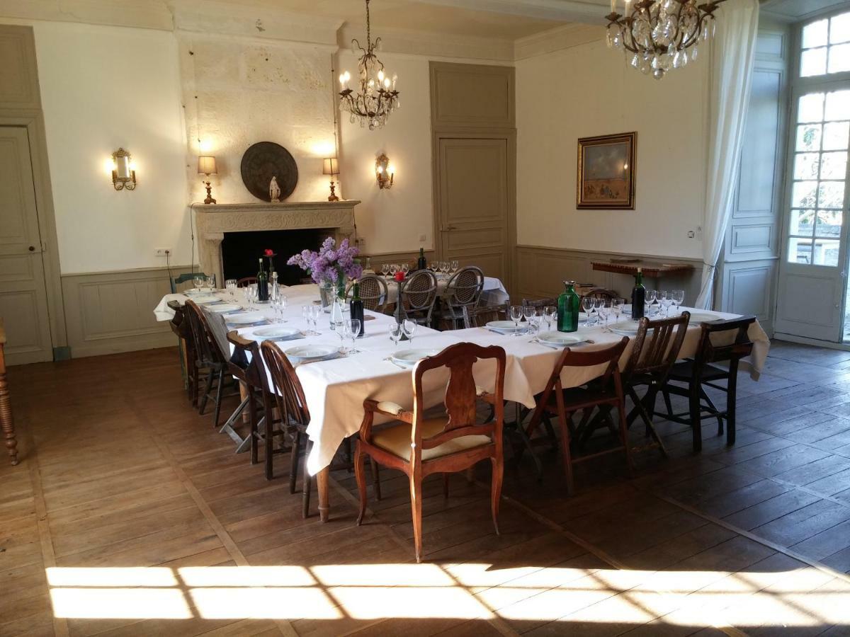 Chateau De La Combe Puyrenier Esterno foto